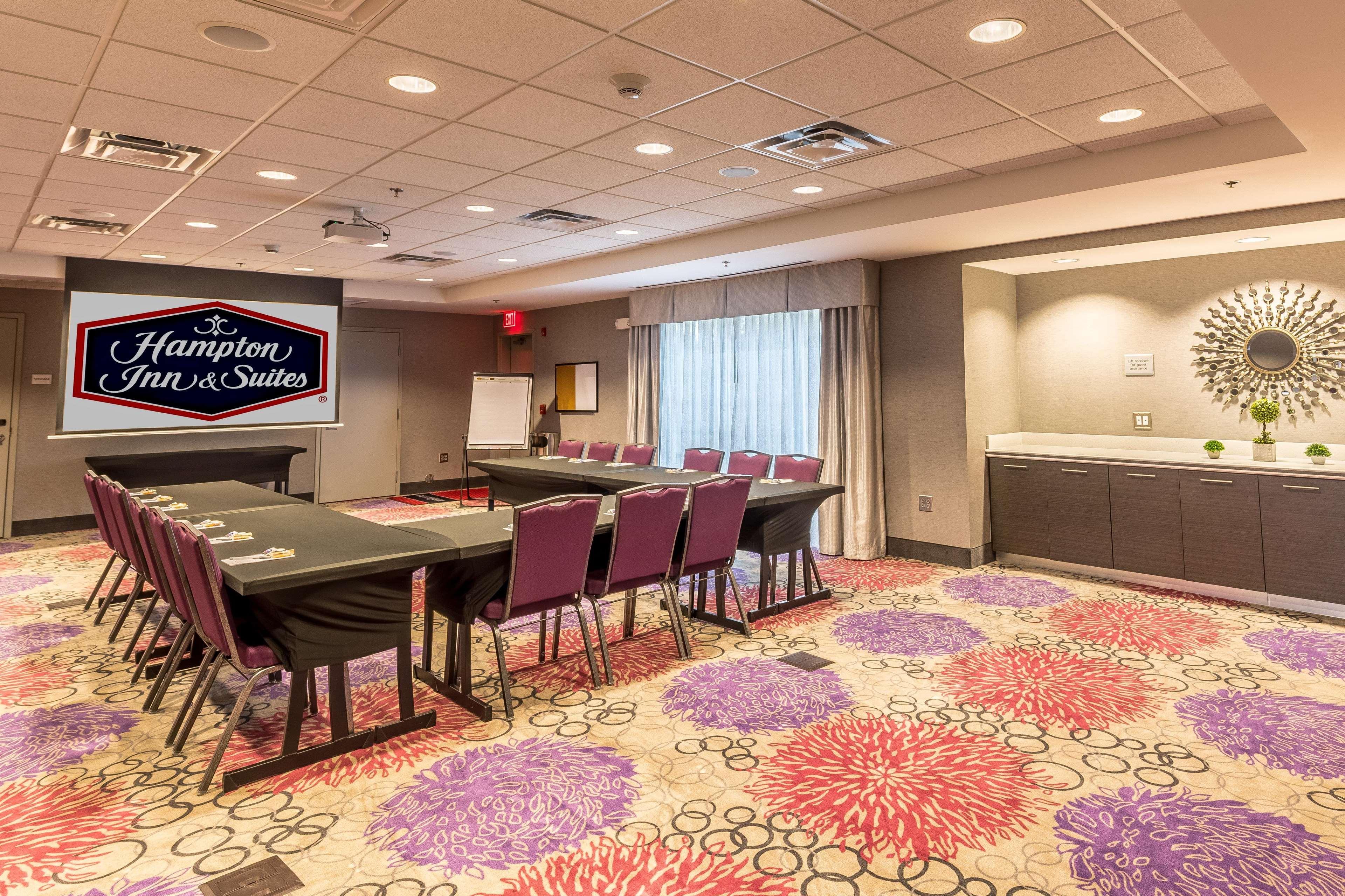Hampton Inn & Suites 더블린 외부 사진