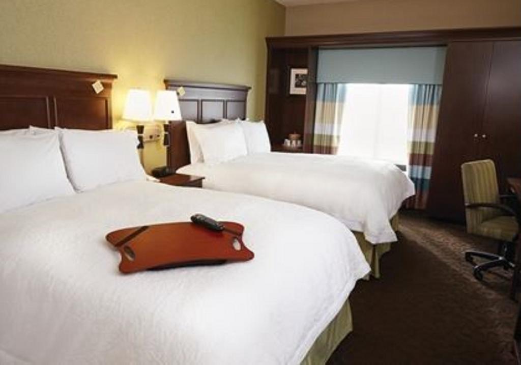 Hampton Inn & Suites 더블린 객실 사진