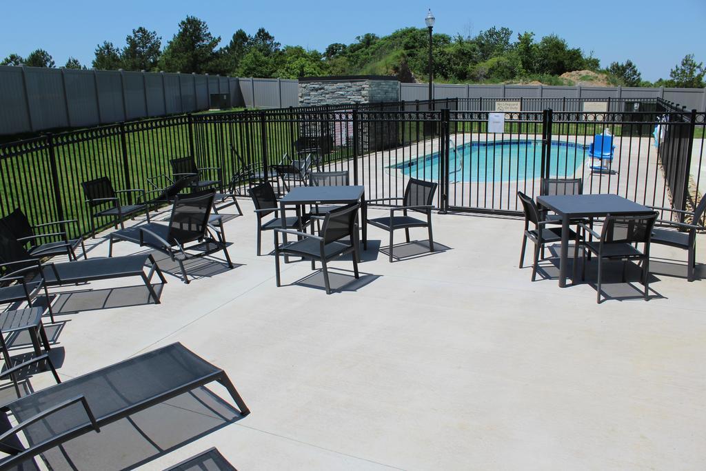 Hampton Inn & Suites 더블린 외부 사진